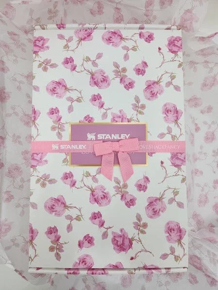 Stanley x LoveShackFancy Ribbon Rosa Quencher H2.0 – 40 oz